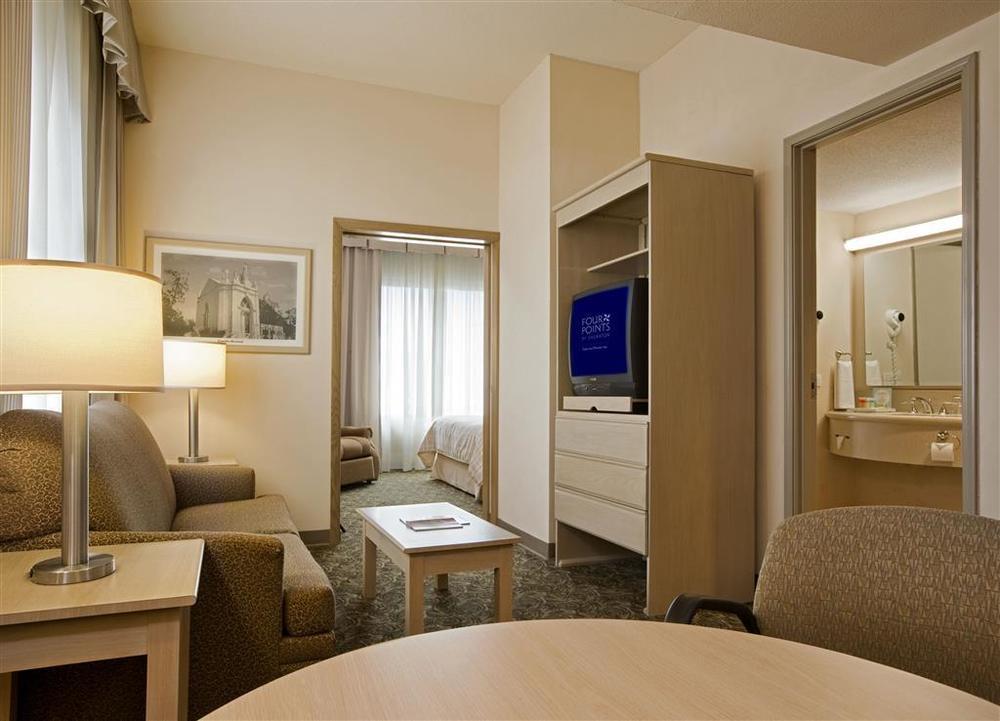 Four Points By Sheraton Galerias Hotel Monterrei