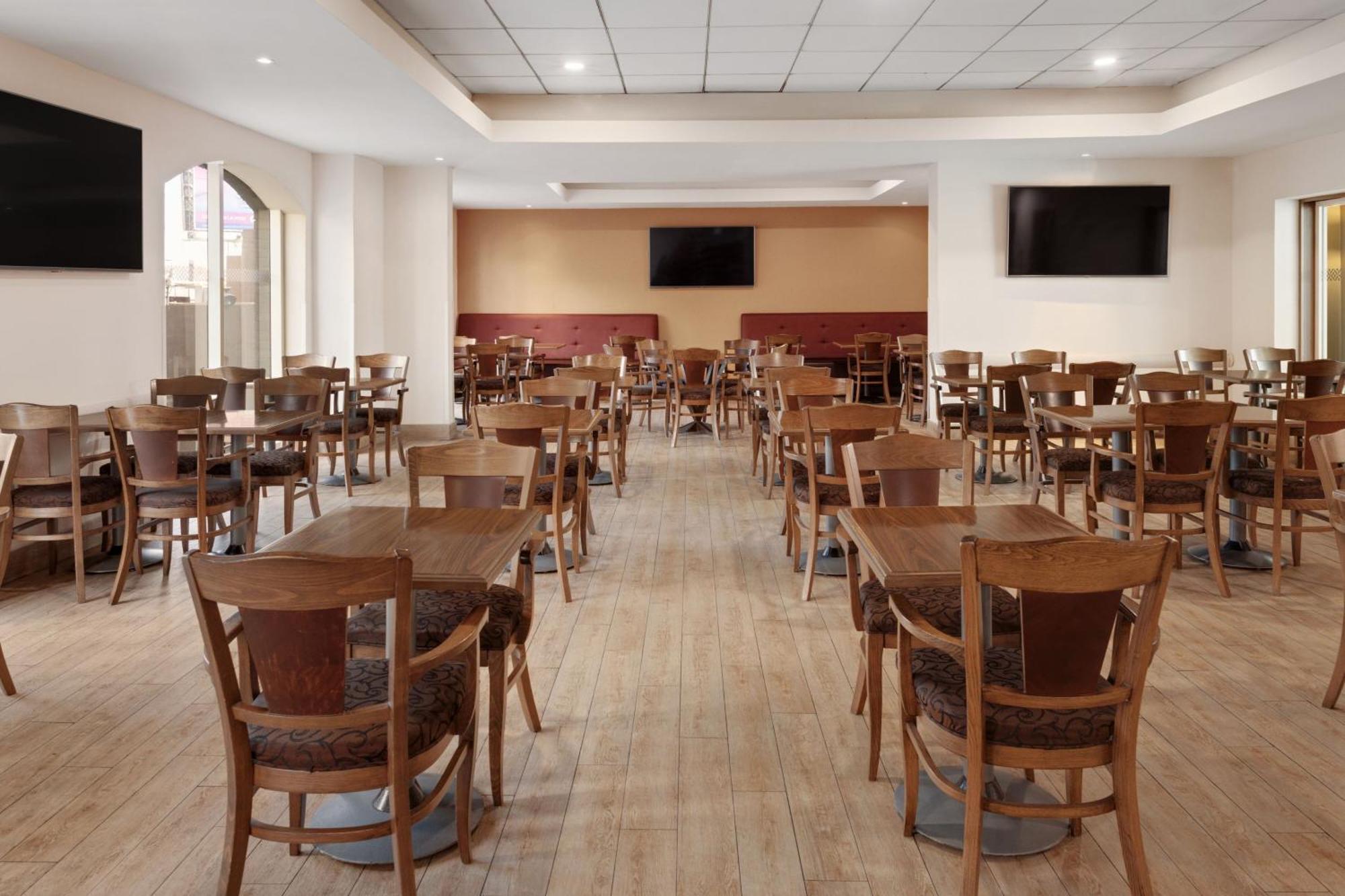 Four Points By Sheraton Galerias 5* Monterrei