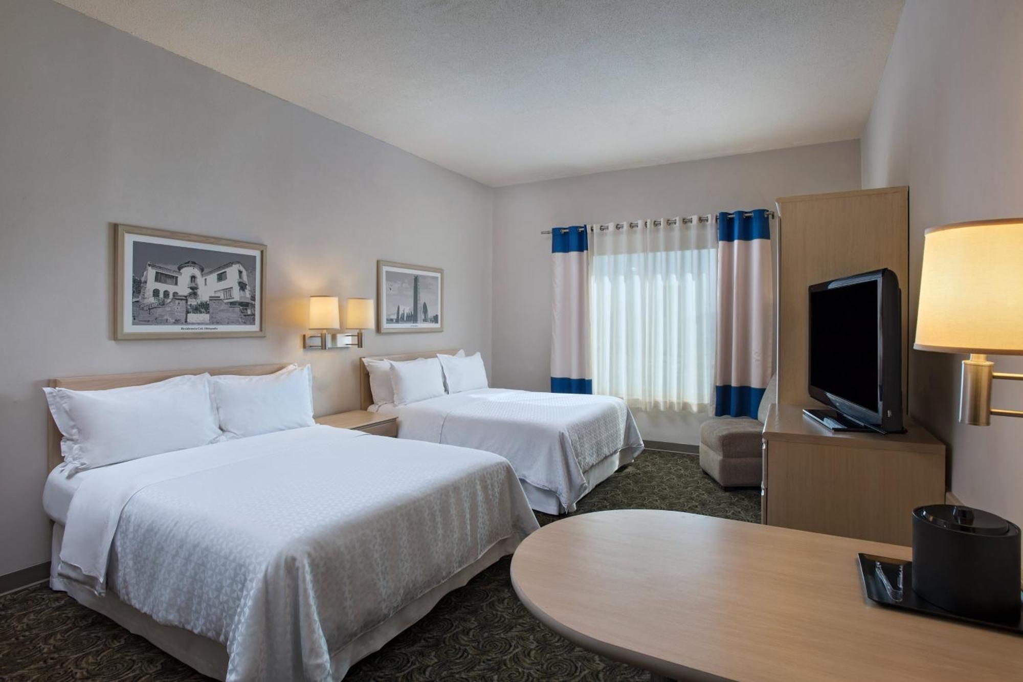 Four Points By Sheraton Galerias 5*